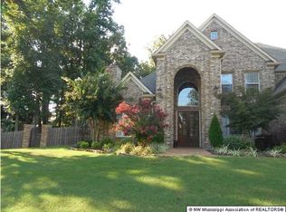 2413 Middleburg Dr, Southaven, MS 38672