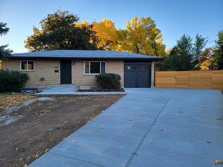 2417 Purdue Cir — Photo 28