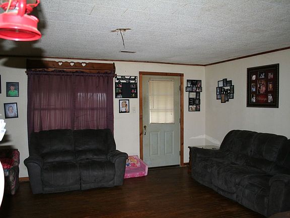 4th image of 71 W Swan Ln