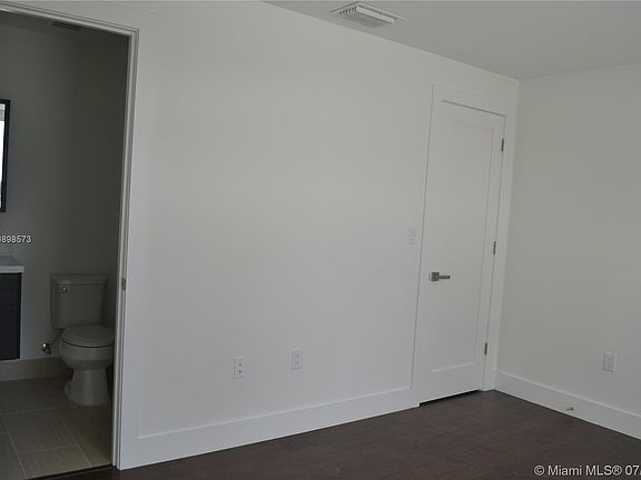 4th image of 3330 NW 91st Ave