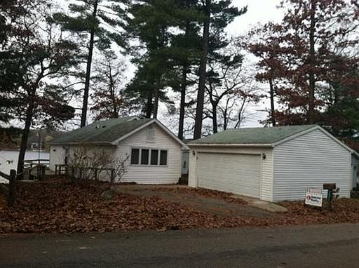 1st image of 16833 Shawano Dr NE