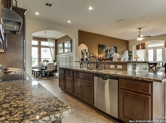 2nd image of 8515 LOT 33 Nichols Stone