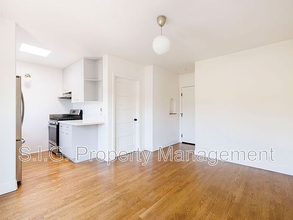 5th image of 2191 El Sereno Ave #13