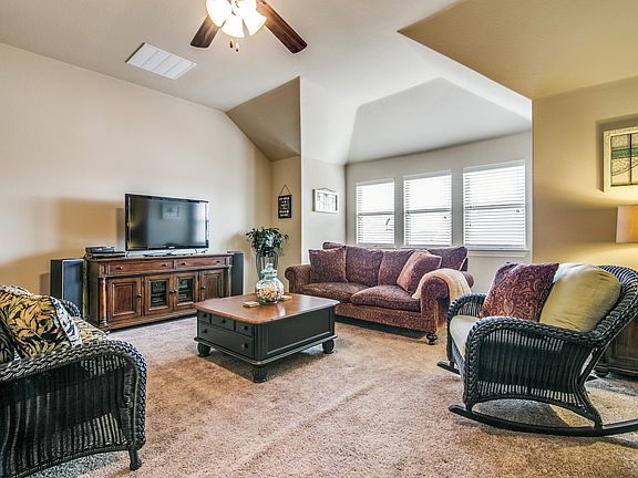 5th image of 3614 Texas Dr