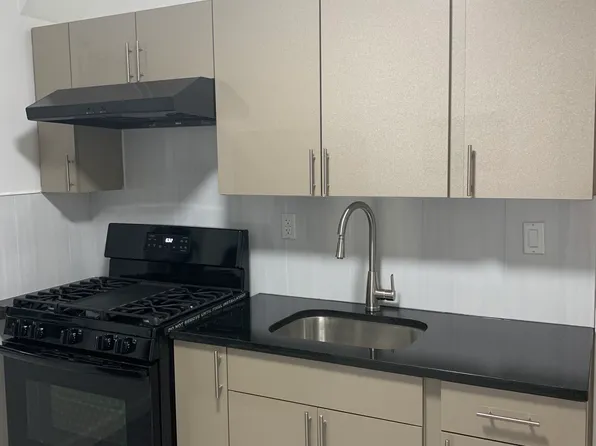 (undisclosed Address), Bellerose, NY 11426