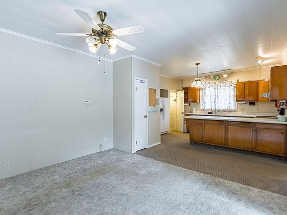 4th image of 408 Parham St