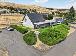 1122 Oak St W, The Dalles, OR 97058