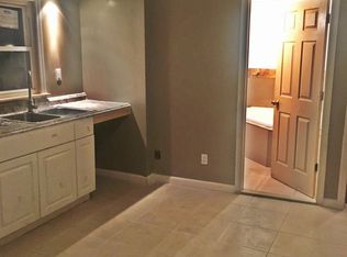 471 Grove St #B, Irvington, NJ 07111