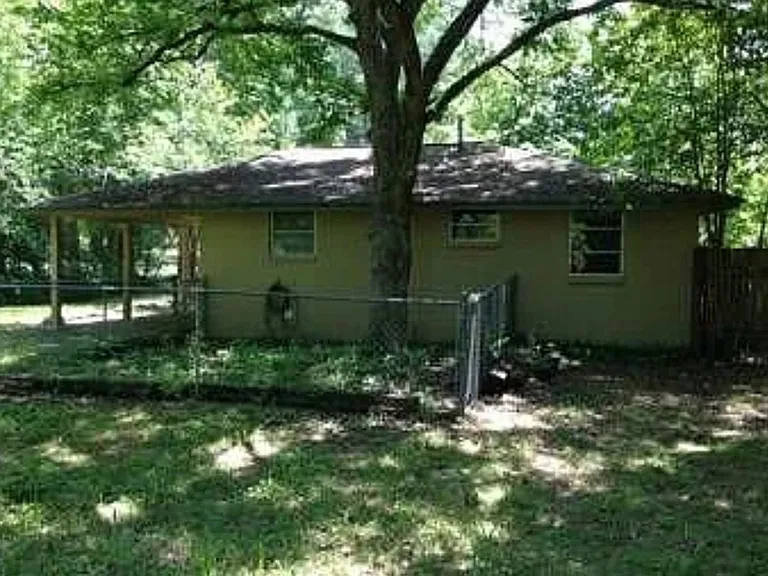 2538 Cleveland Rd — Photo 10