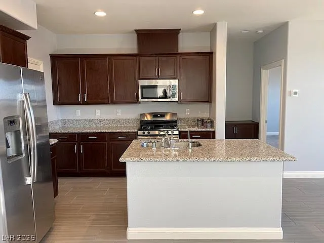 3 bed, 2.5 bath, 1763 sqft, $2,200 — Photo 4