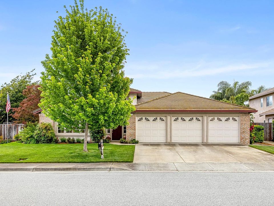 1st image of 312 La Vela Ct