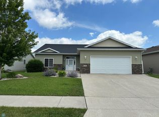 3352 24th St S, Moorhead, MN 56560