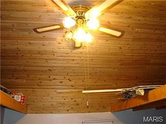 5th image of 213 Hackberry Dr