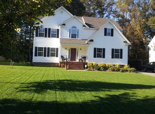 10981 Elmont Woods Dr, Glen Allen, VA 23059