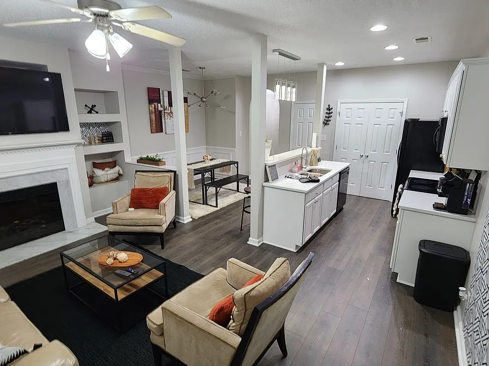4850 W Park Cir