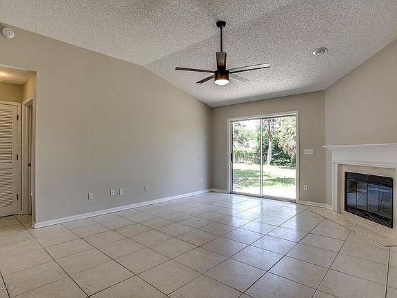 5th image of 8563 Lori Ann Ct