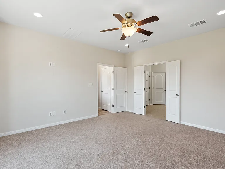 2428 Granite Hill Dr — Photo 54