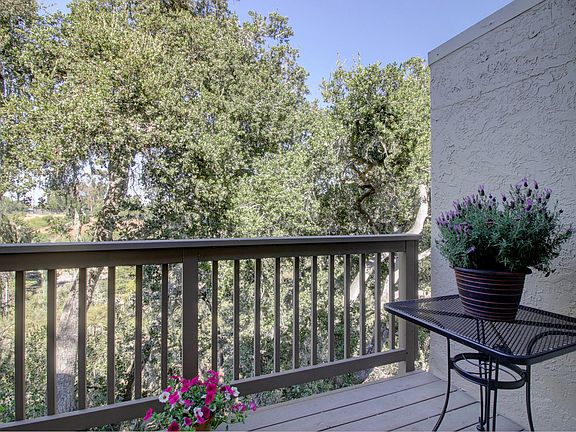 5th image of 7 Montsalas Dr