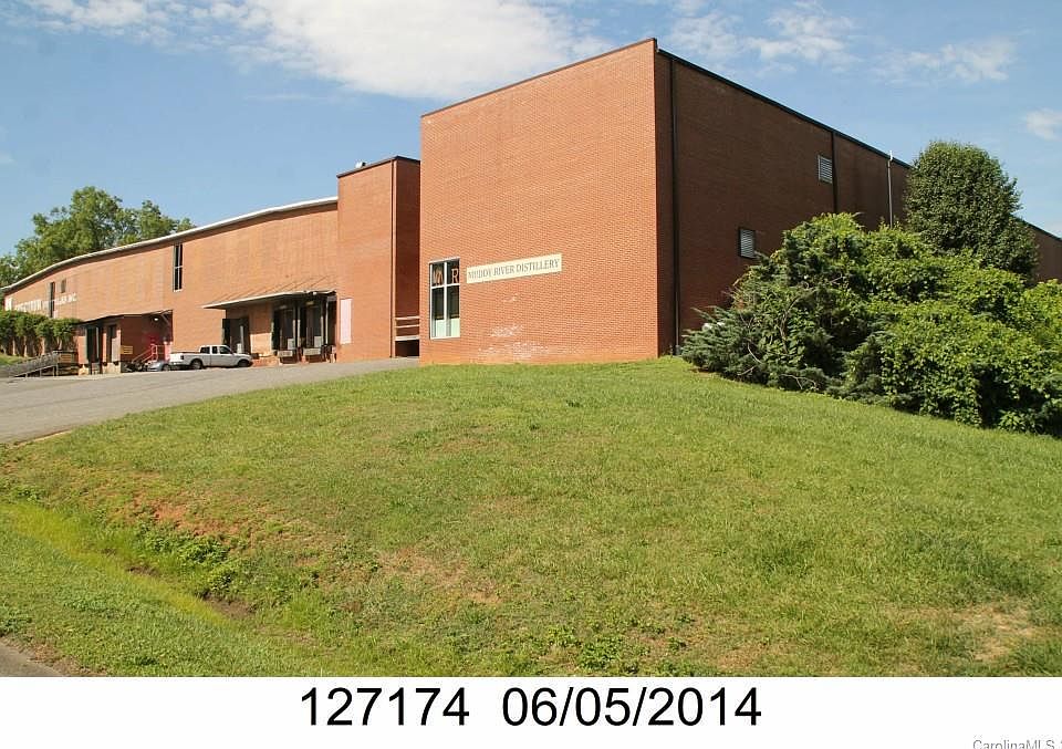1st image of 1500 River Dr