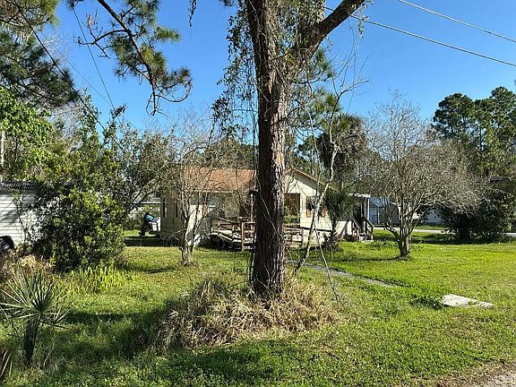 3rd image of 952 Ervin St