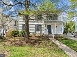 1402 N Lincoln St, Arlington, VA 22201