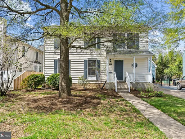 1402 N Lincoln St, Arlington, VA 22201