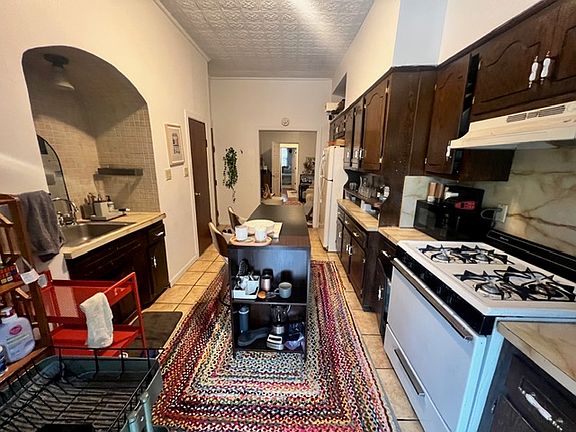 2nd image of 147 Withers St #1LEFT