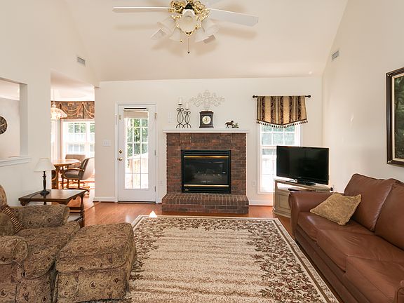 5th image of 264 Harbor Landing Dr