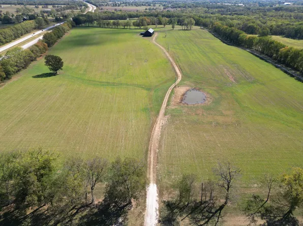 41/AC Woodlake Rd, Midway, KY 40347