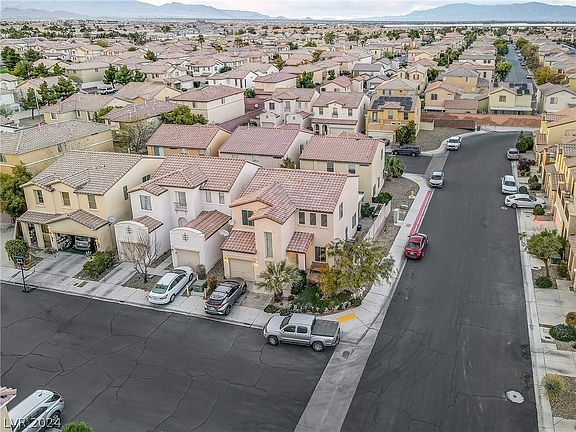2nd image of 5846 Lee Fairy Ct