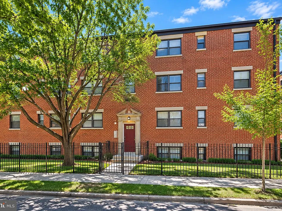 3287 15th Pl SE #102