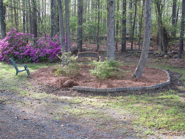 46 Goggans Ct, Chappells, SC 29037