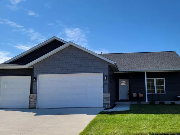 1710 E 6th St #A, Coal Valley, IL 61240