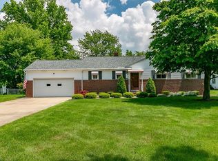 733 Cheriton Dr, Highland Heights, OH