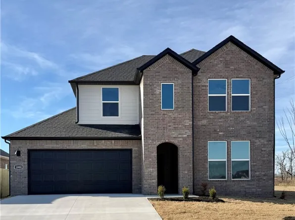 1000 Shine Pl, Bentonville, AR 72713