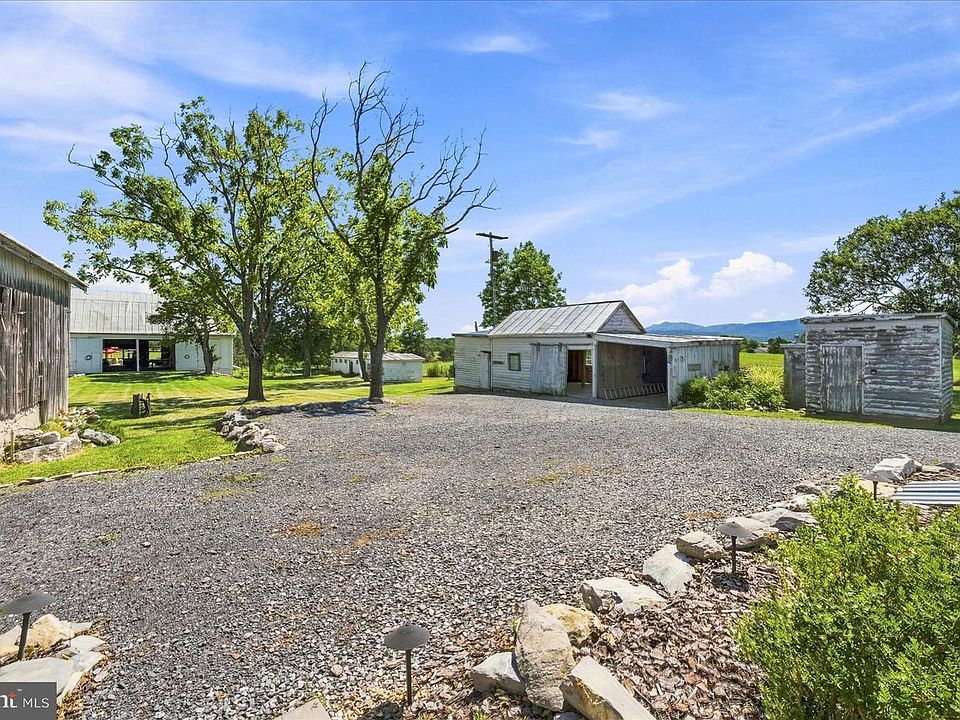 82nd image of 625 Riverbend Rd