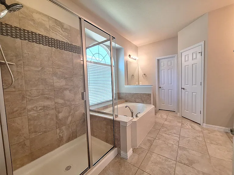14117 Signal Hill Dr — Photo 14