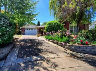 907 Filbert St, Brownsville, OR