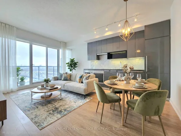 115 McMahon Dr #709, Toronto, ON M2K 0E3