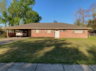 528 Jefferson Dr, Lake Charles, LA 70605