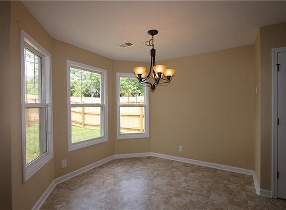 5th image of 1021 Orchard Hills Dr