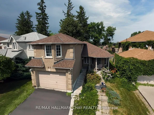 37 Loon Ave, Barrie, ON L4N 8W6