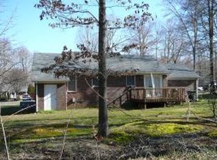 107 Dawn Ct, Mebane, NC 27302