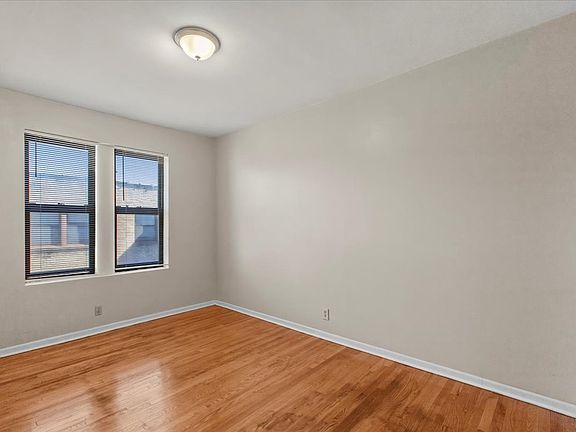 3rd image of 1934 E 74th St APT 304