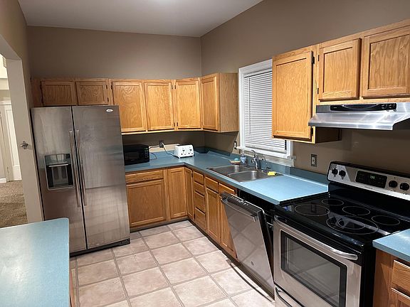 5th image of 1901 W 54th St Unit 2