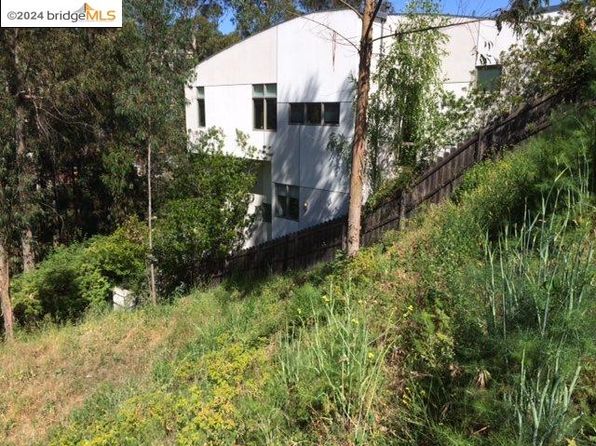 164 Sheridan Rd, Oakland, CA 94618
