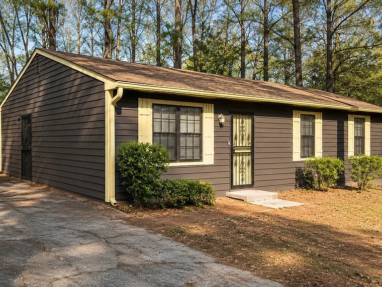 3439 Bleckley Dr — Photo 2