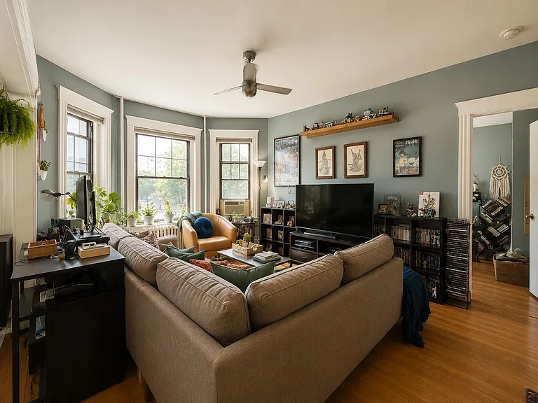 374 Chestnut Hill Ave #1 — Photo 2