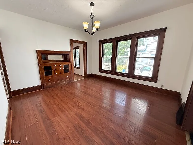1504 Preston Ave — Photo 14