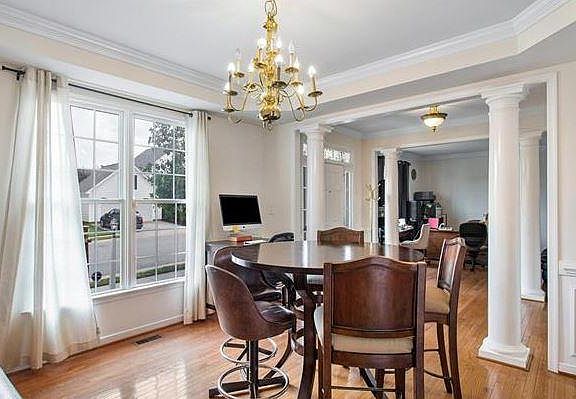 5th image of 4804 Coachmans Landing Ct #4804